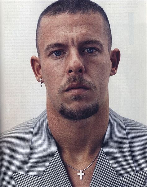 lee alexander mcqueen biografia